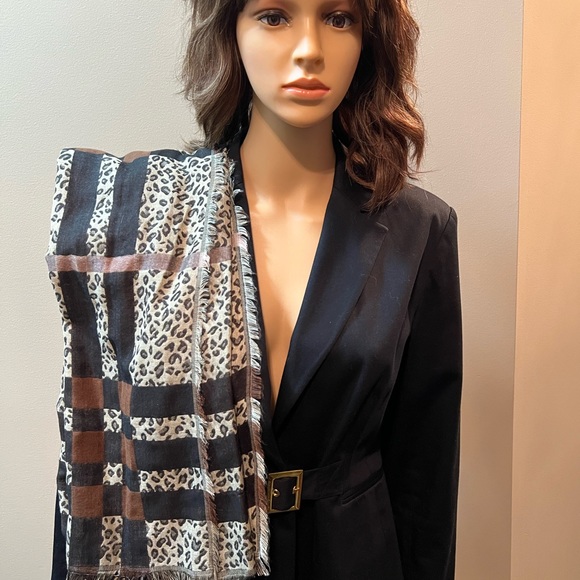 Luxury Cotton/Jacquard edge /Leopard & Stripe Motif Scarf  Black/cream/rust - Picture 4 of 8